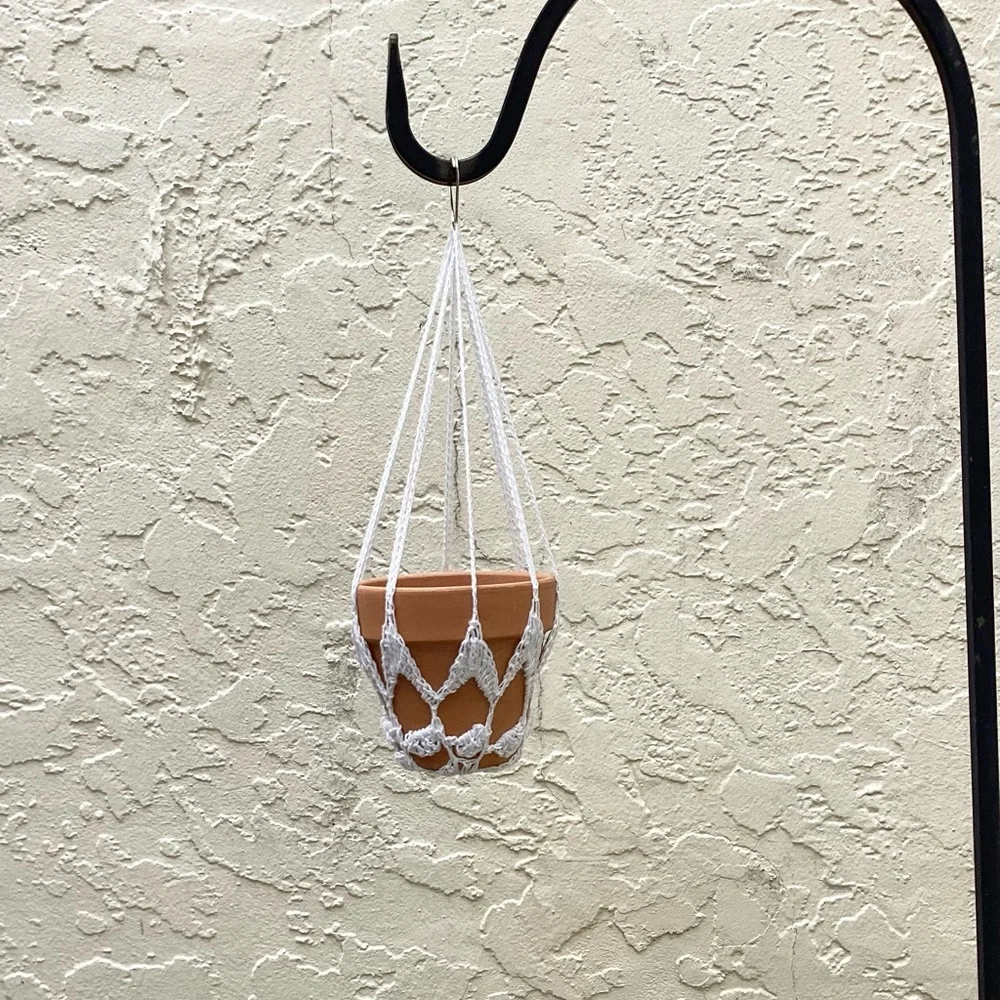 Plant Hanger Mini Hand Crafted White Terrarium Necessity Boho Dorm Botanical - Picture 12 of 15